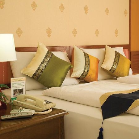 People Place Classic Hotel Sha Extra Plus Chiang Mai Exterior foto
