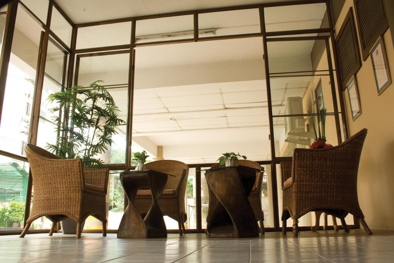 People Place Classic Hotel Sha Extra Plus Chiang Mai Exterior foto
